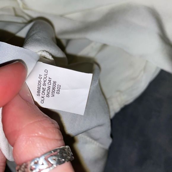 Banana Republic NWT One Shoulder White Blouse Size XL, MSRP $55 - Picture 7 of 11